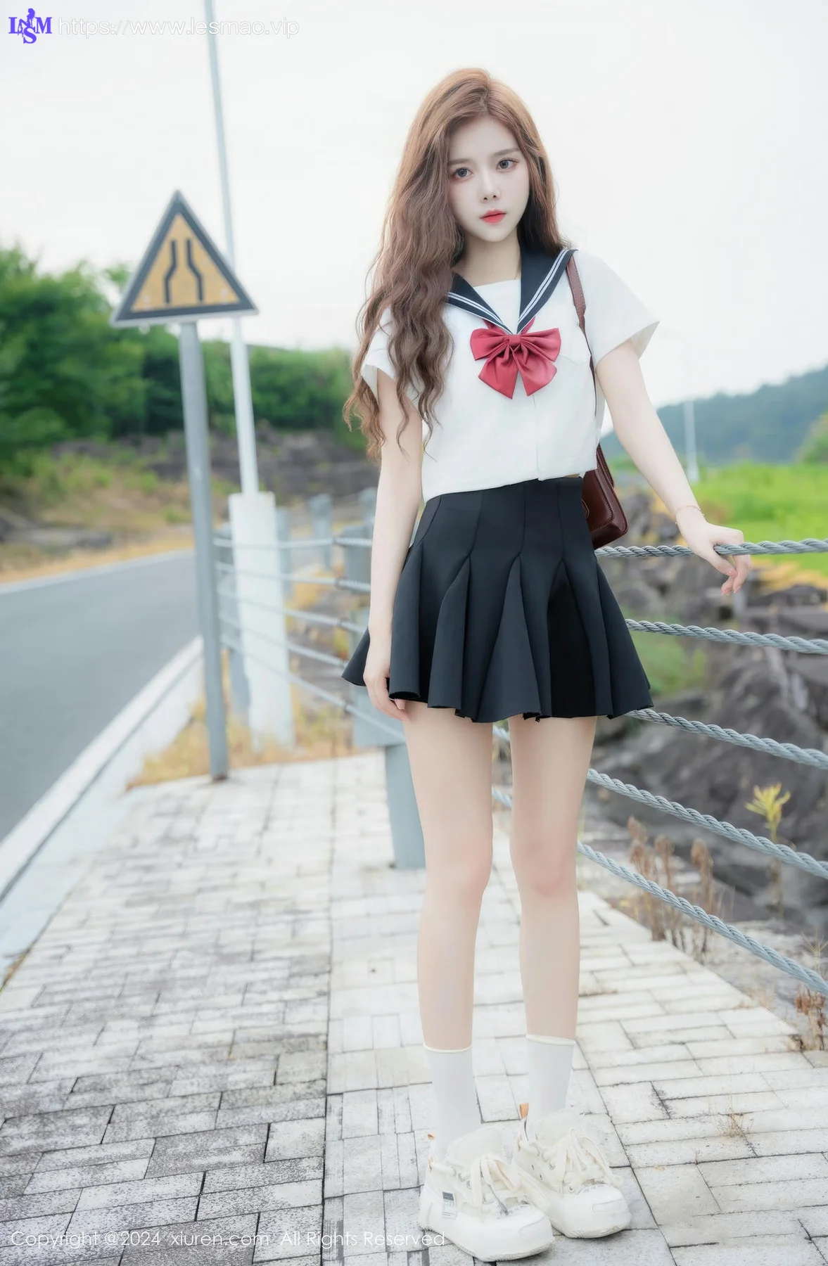 XiuRen 秀人 No.8948 拍黄瓜girl 首套写真JK制服22 - 1