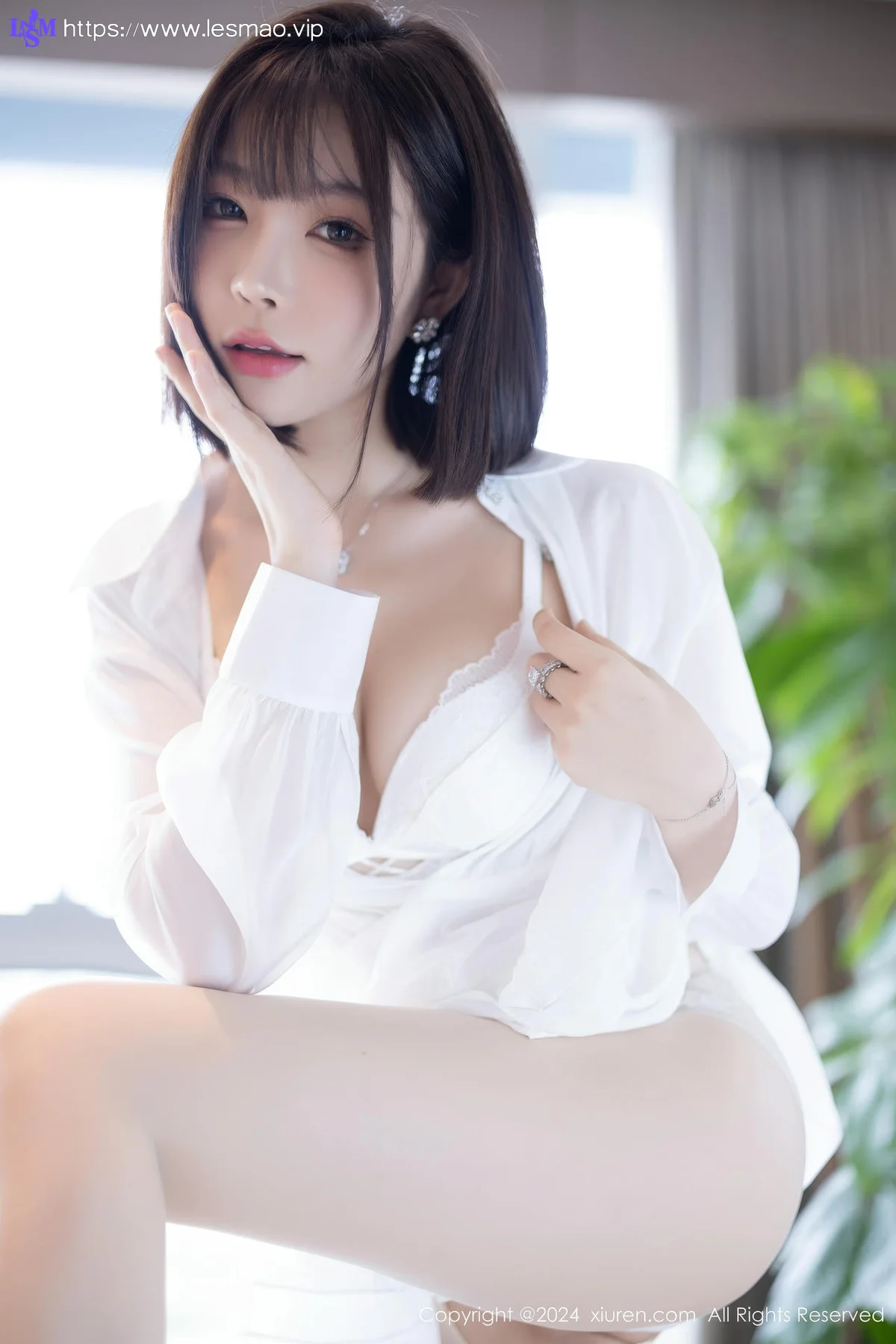 XiuRen 秀人 No.9020 徐莉芝Booty 白色连衣短裙性感写真1 - 6