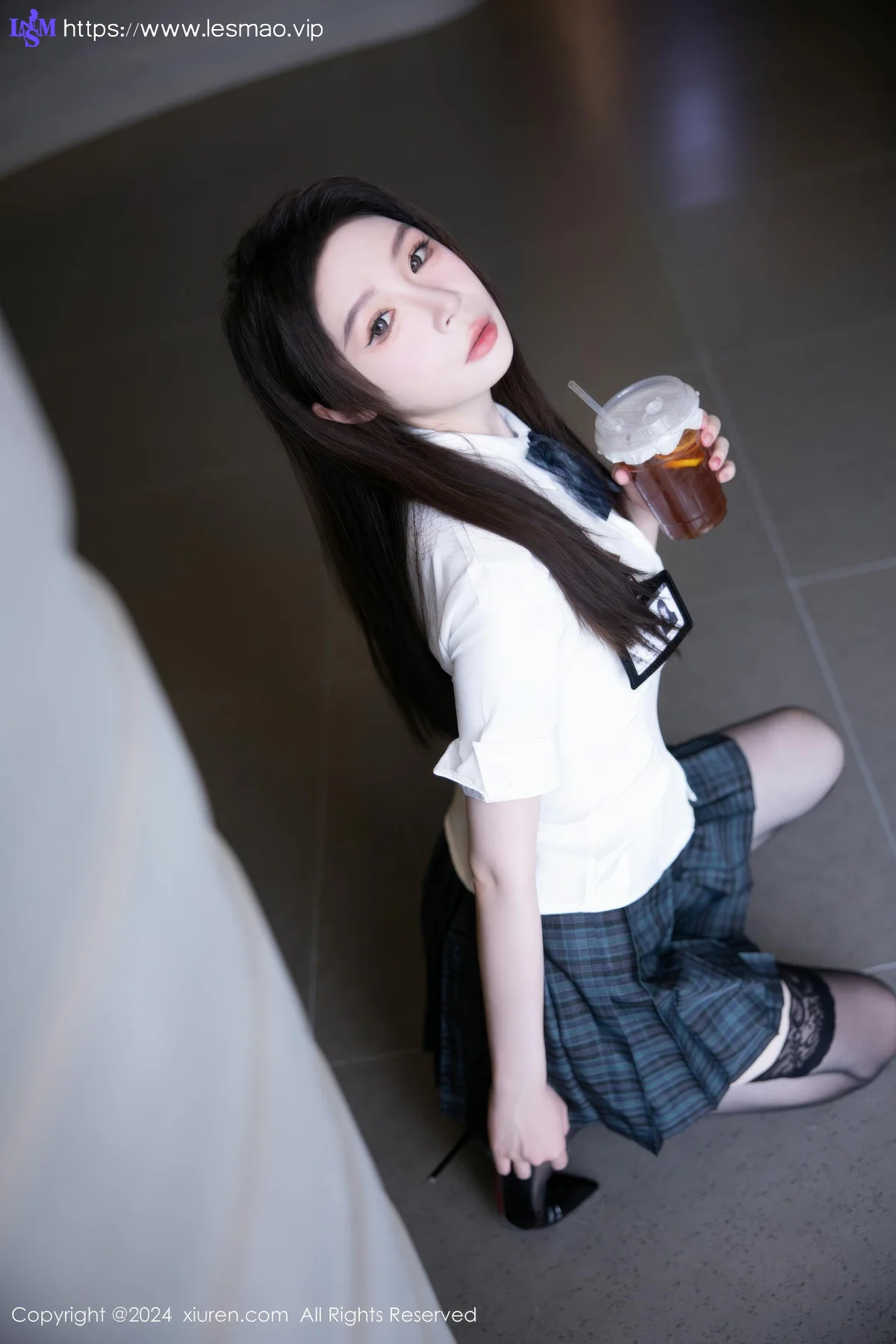 XiuRen 秀人 No.9074 梦心玥 性感JK制服性感写真 - 10