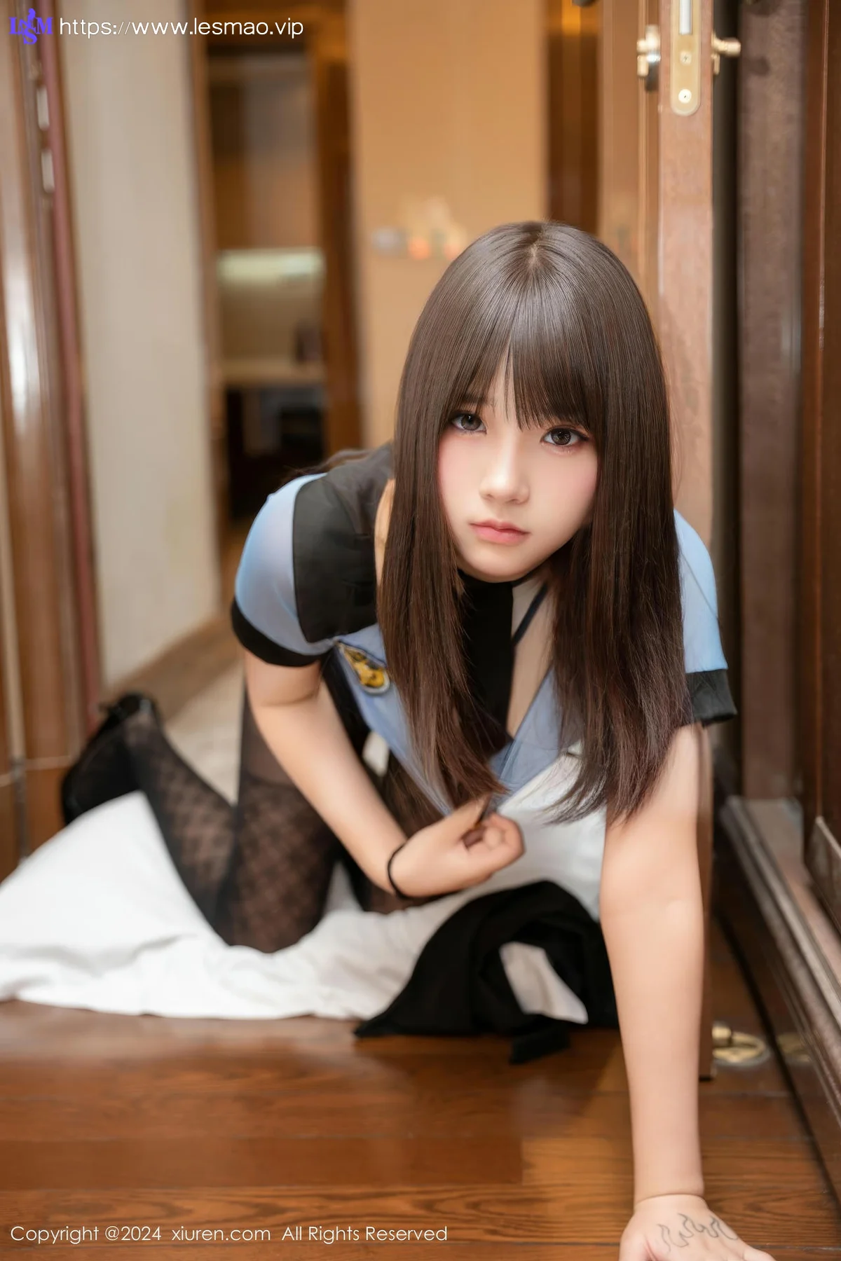 XiuRen 秀人 No.9129 姚若兮vay 蓝色制服性感写真 - 9