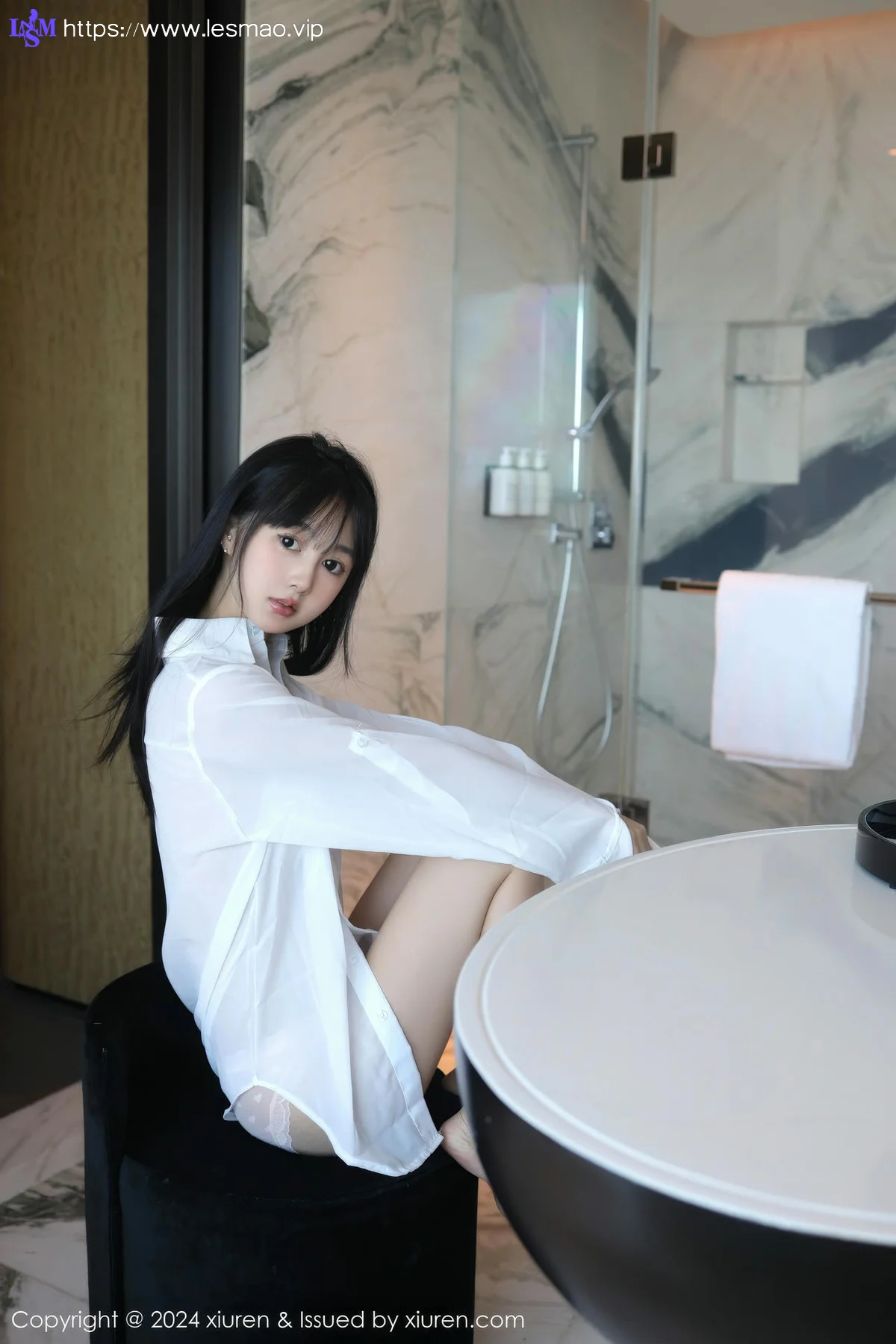 XiuRen 秀人 No.9251 林好好 首套写真白色衬衣萝莉 - 3