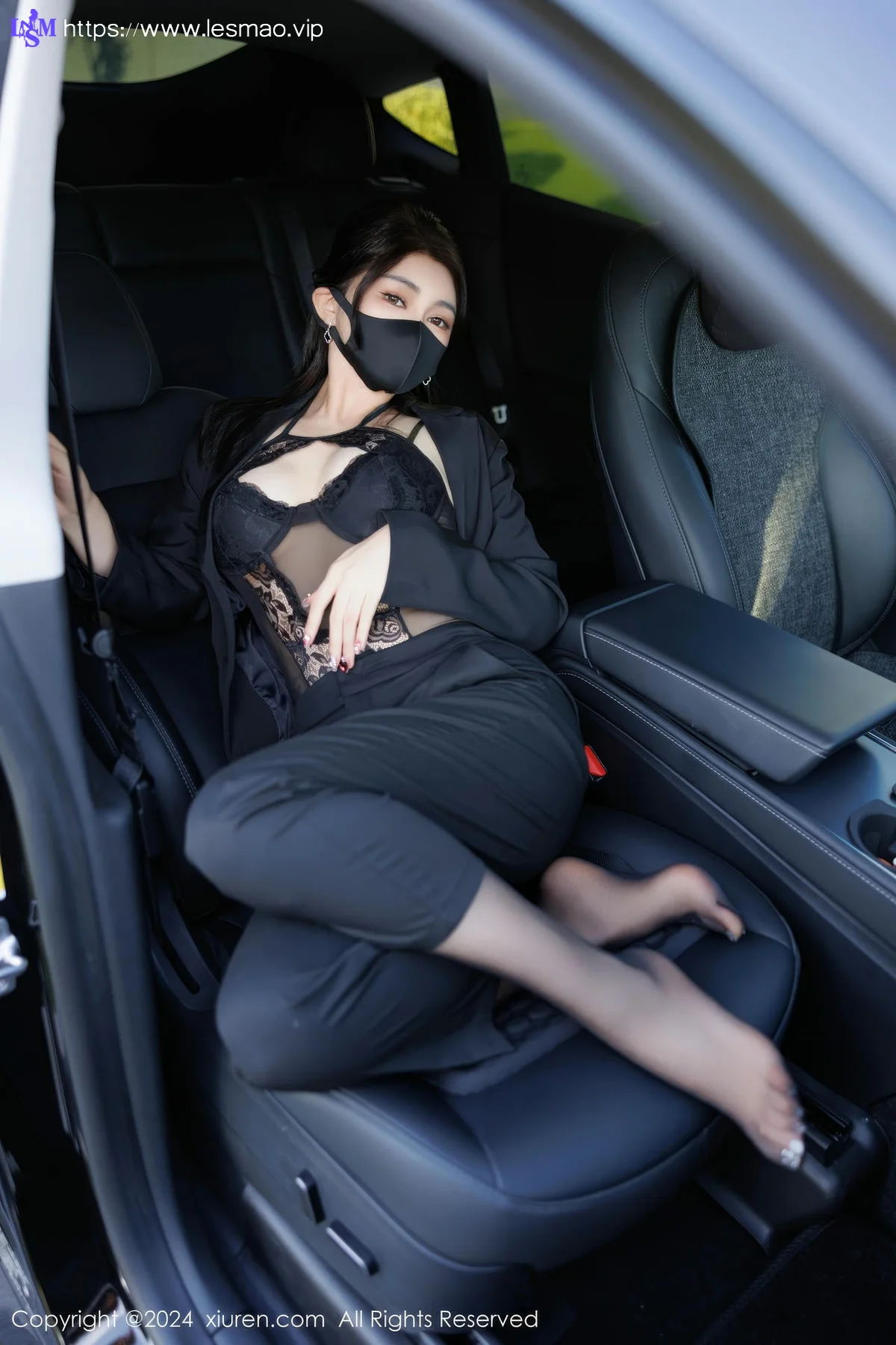 XiuRen 秀人 No.9405 凯竹Quinn爆乳黑丝ol写真 - 8