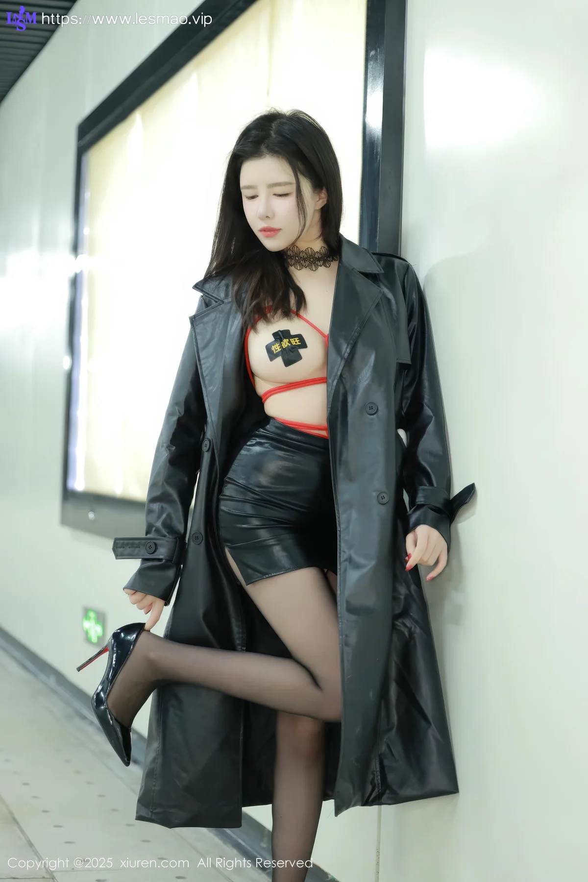XiuRen 秀人 No.9855 唐翩翩 极致美腿乳贴情趣 - 3