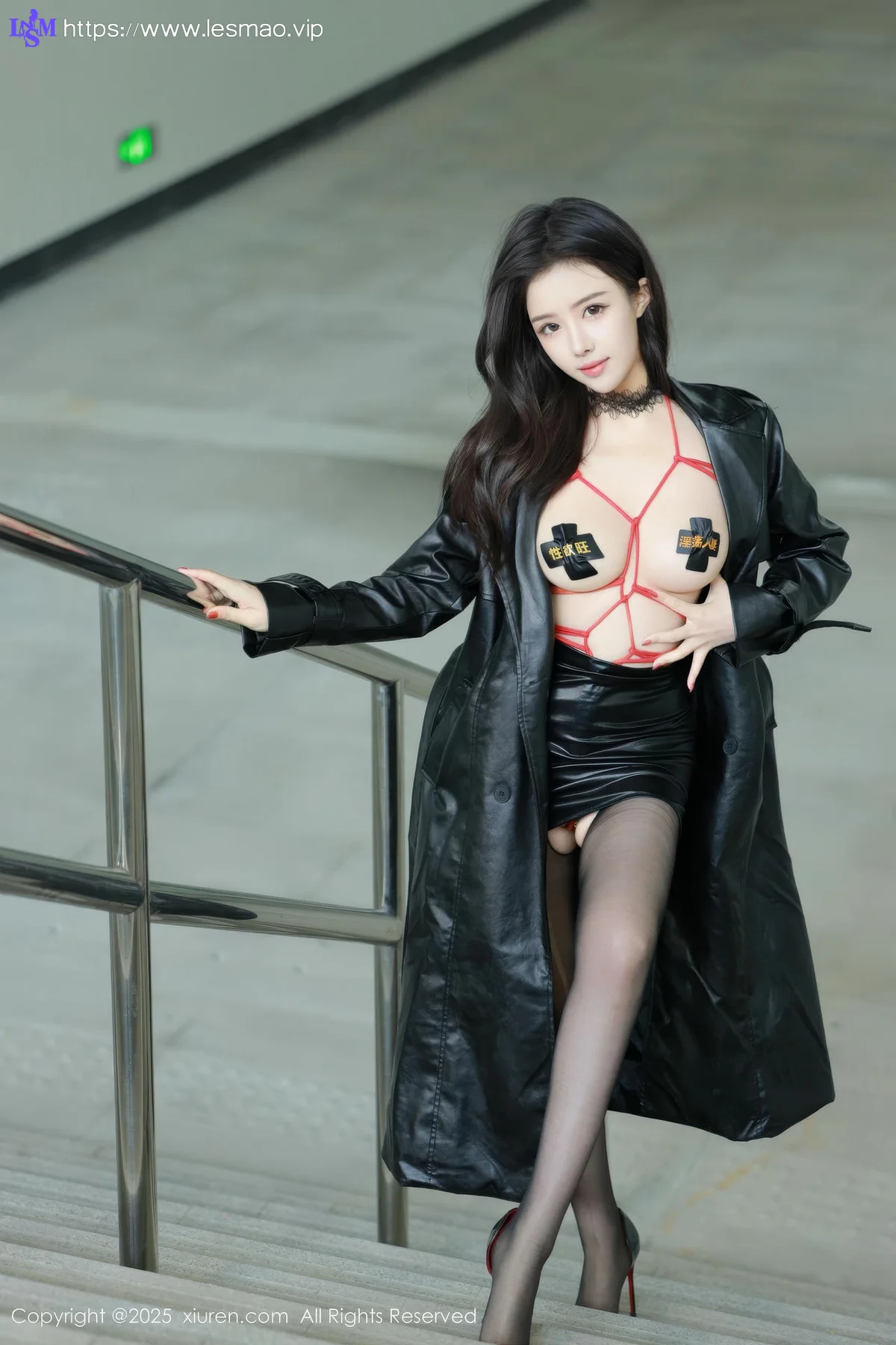 XiuRen 秀人 No.9855 唐翩翩 极致美腿乳贴情趣 - 9
