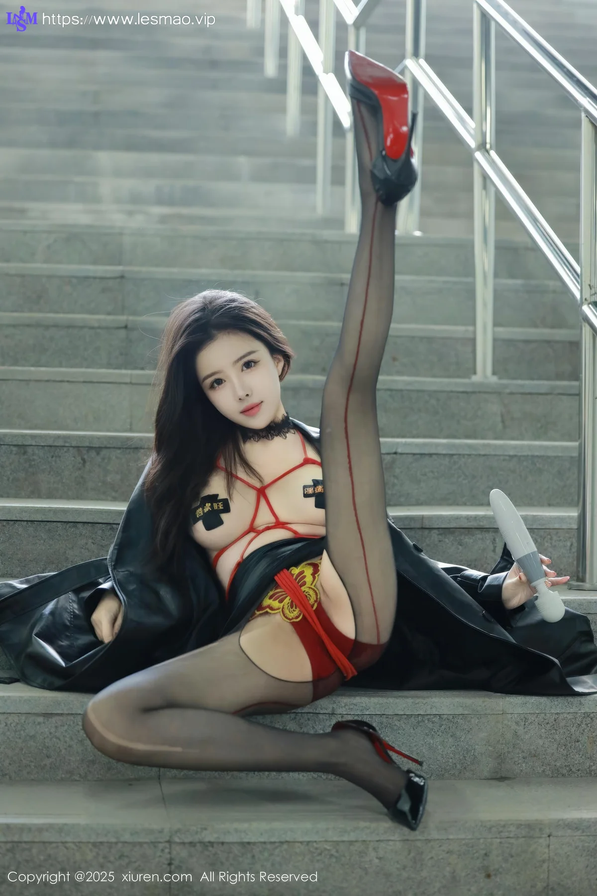XiuRen 秀人 No.9855 唐翩翩 极致美腿乳贴情趣 - 9
