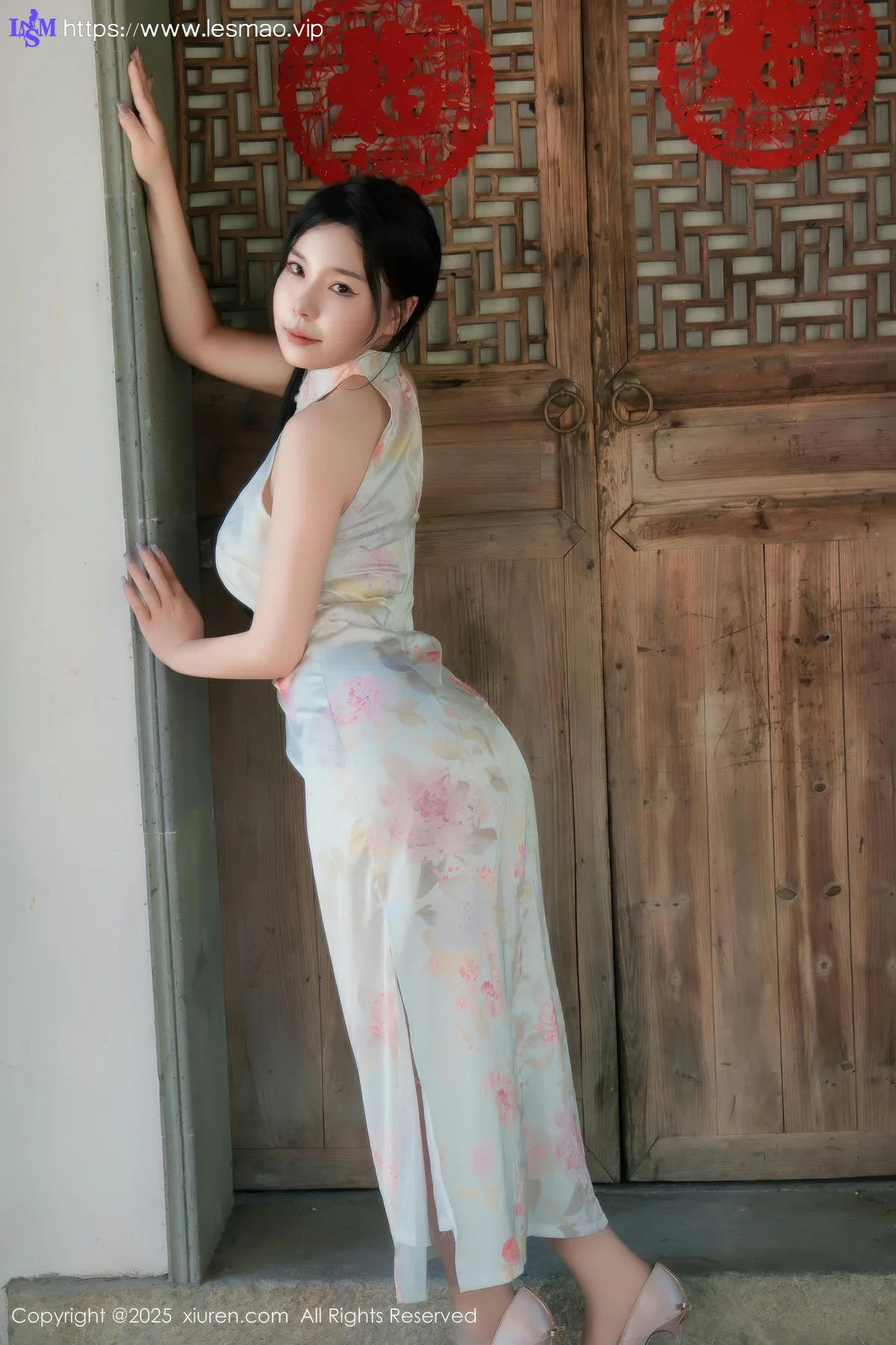 XiuRen 秀人 No.9892 麦田 旗袍玉体性感写真 - 2