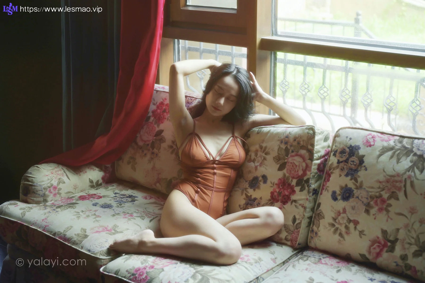 YALAYI 雅拉伊 Vol.912 何嘉颖 忆往昔 - 1
