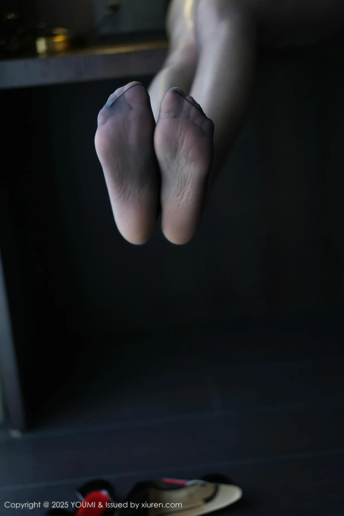 YOUMI 尤蜜荟 Vol.1172 桃桃·夭夭twins美臀短裙性感OL服饰 - 1