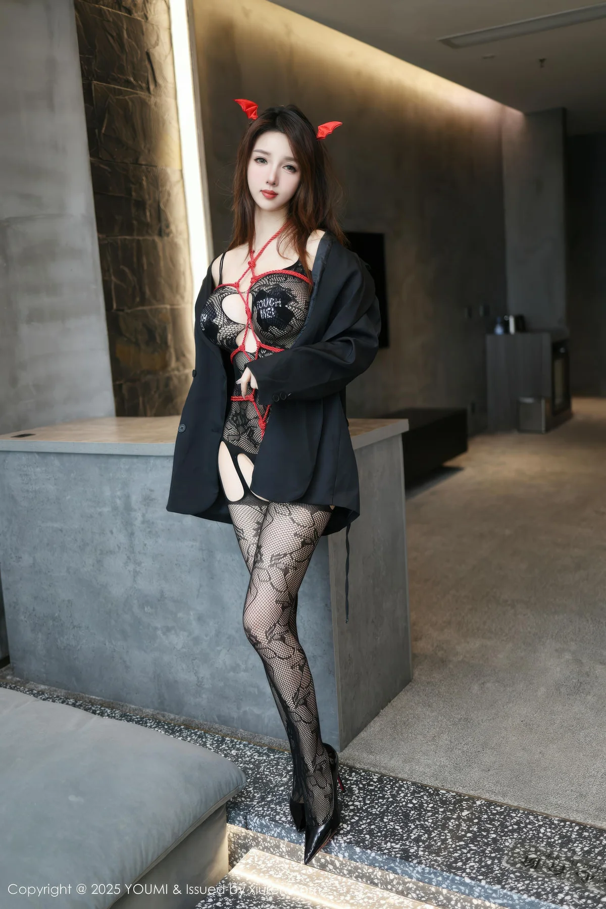 YOUMI 尤蜜荟 Vol.1176 桃桃·夭夭twins 捆绑黑色情趣服饰 - 5